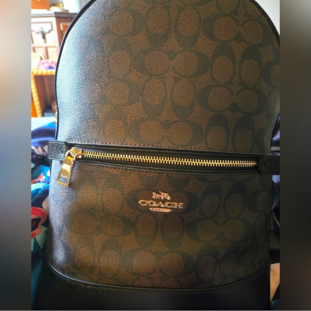 Coach Signature Brown and Black BackpackSIZE: 17H×5W×13D